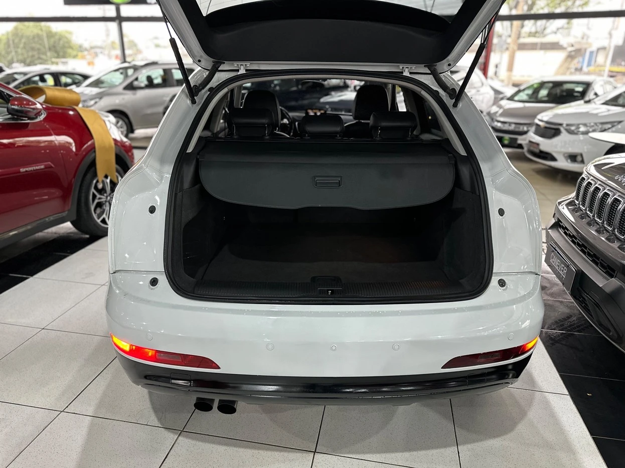 Q3 2.0 TFSI ATTRACTION QUATTRO