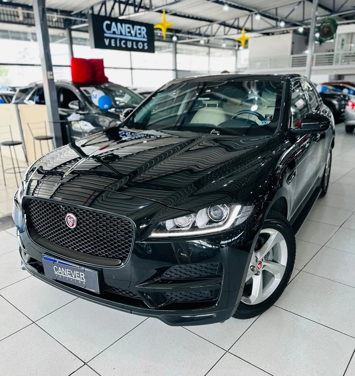 JAGUAR F-PACE