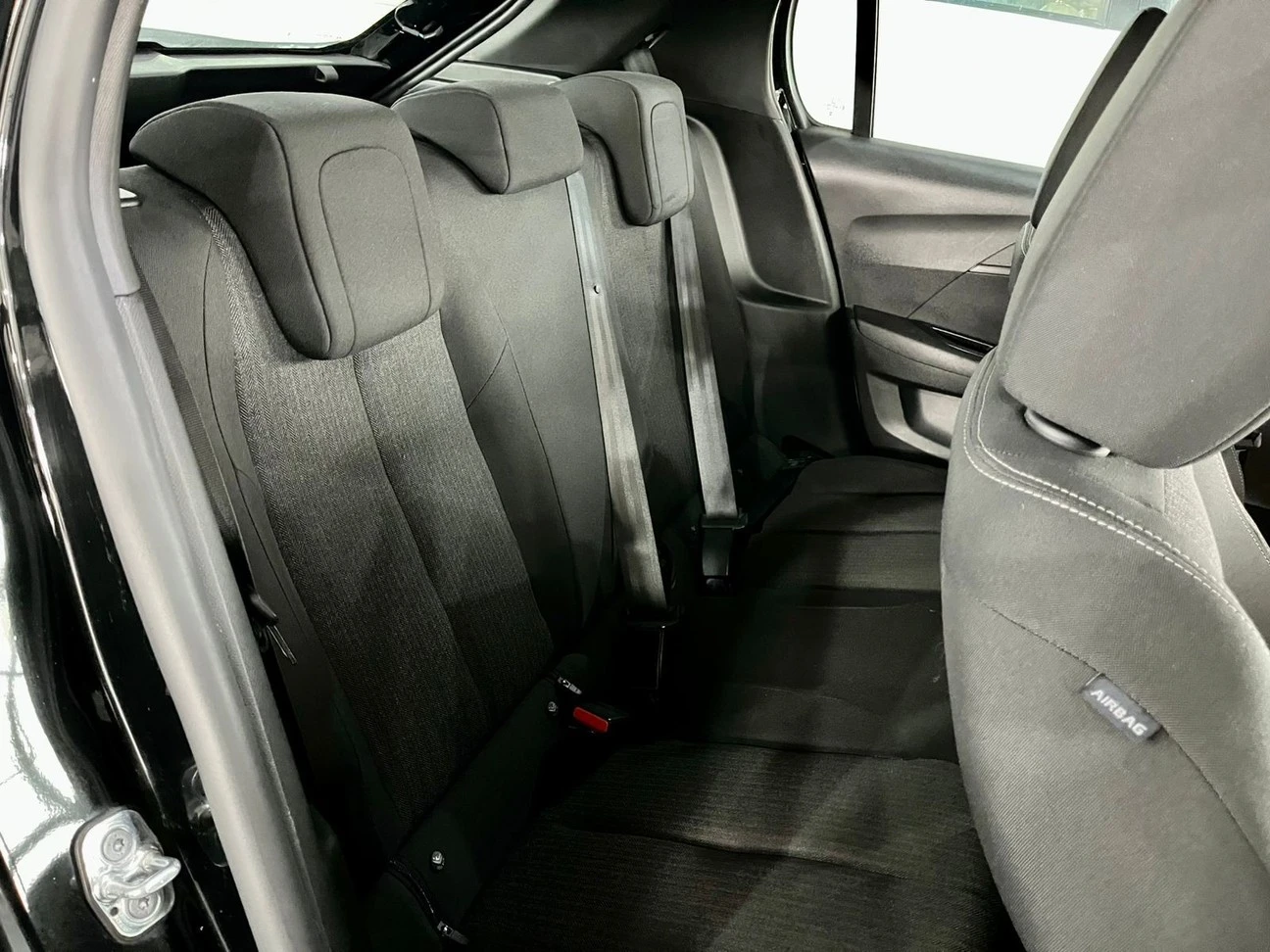 208 1.0 FIREFLY LIKE