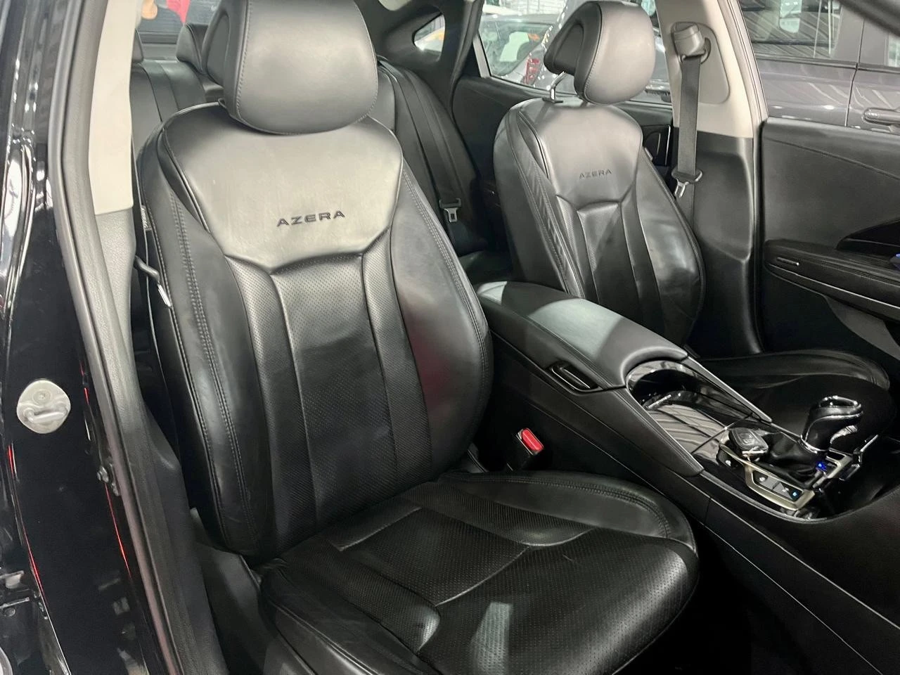 AZERA 3.0 MPFI GLS V6 24V