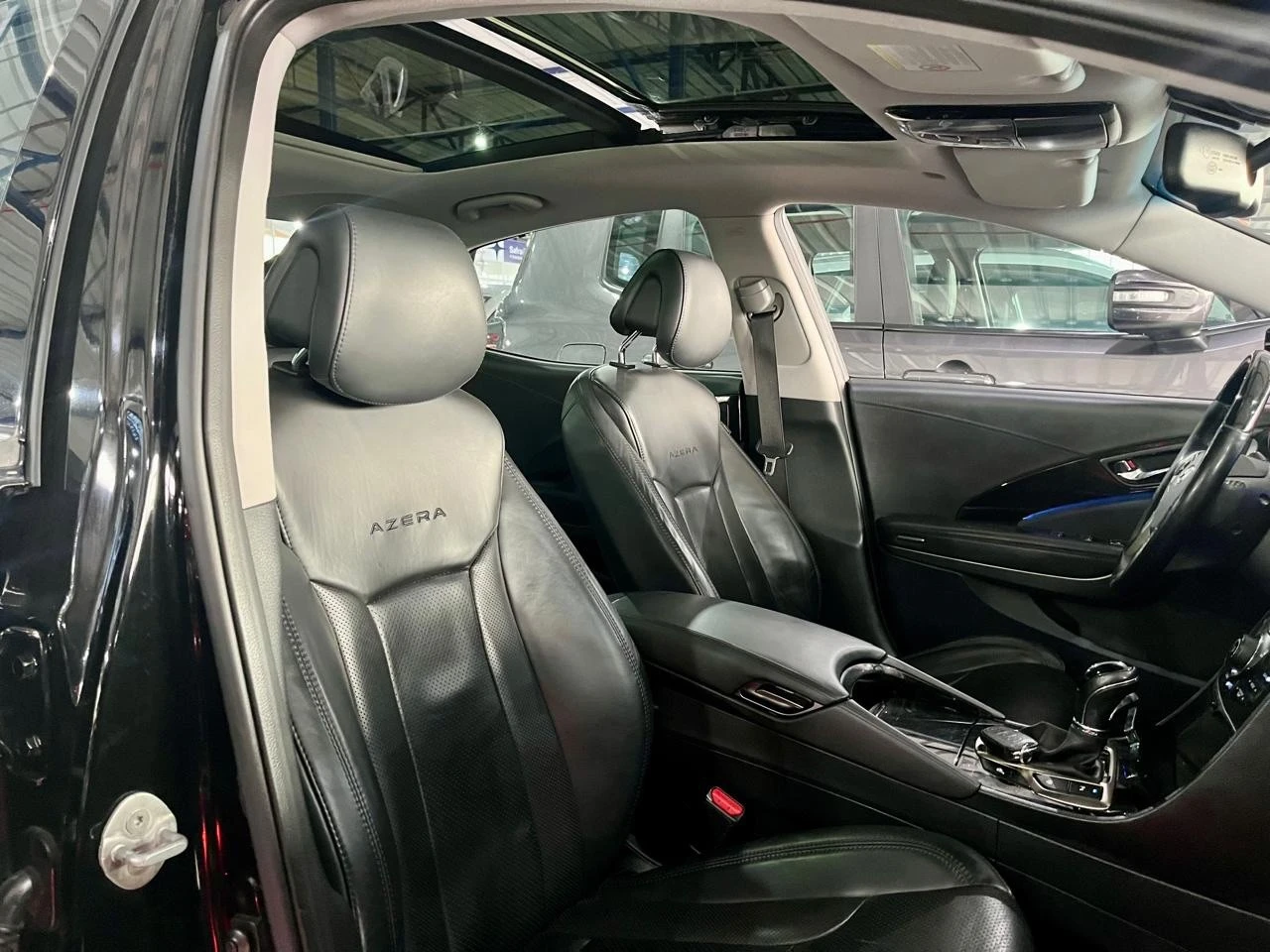 AZERA 3.0 MPFI GLS V6 24V