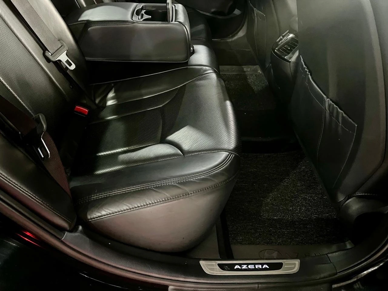 AZERA 3.0 MPFI GLS V6 24V