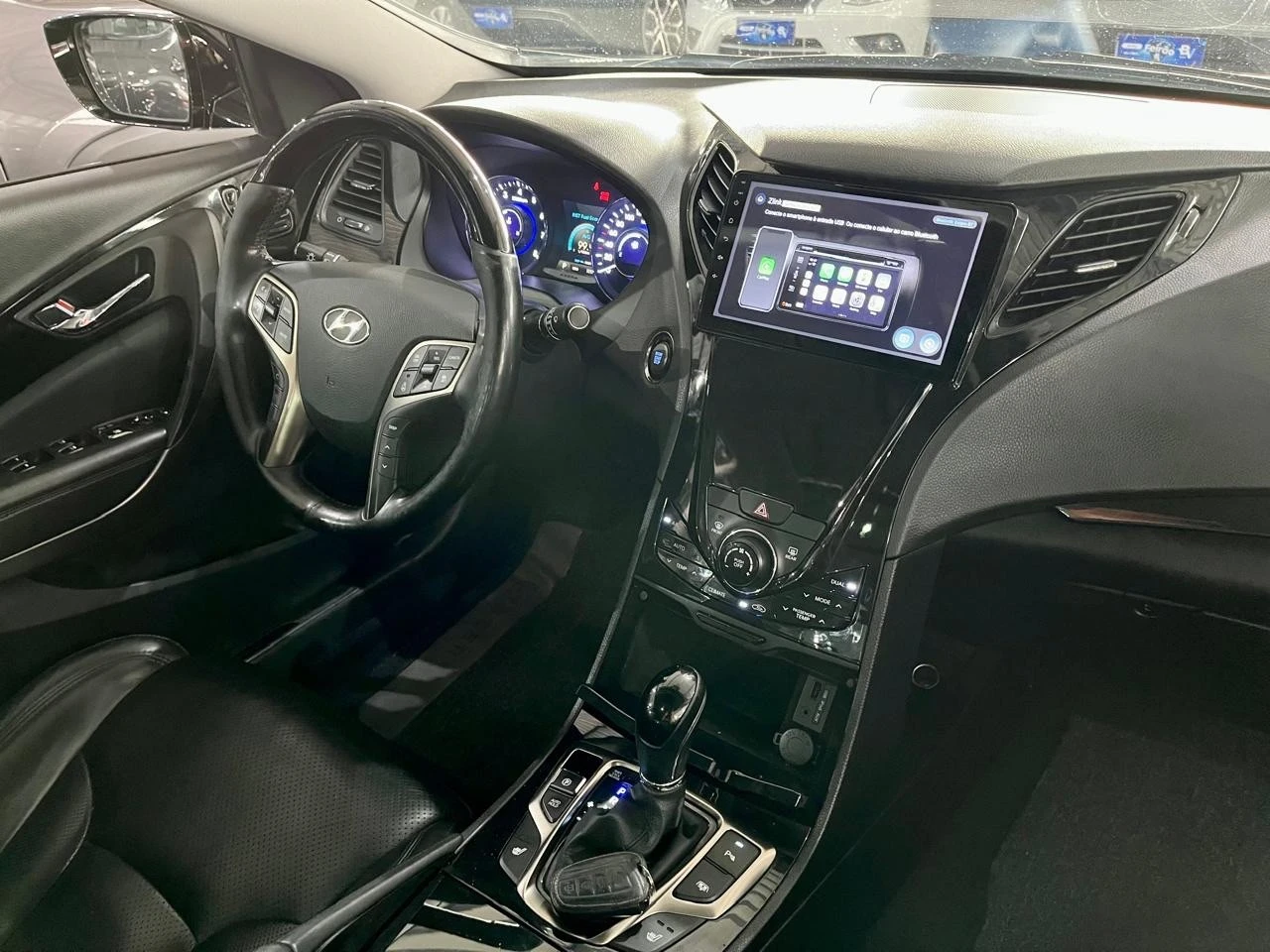 AZERA 3.0 MPFI GLS V6 24V