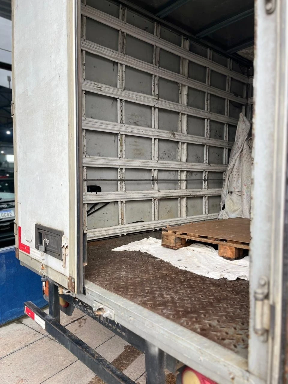 HR 2.5 TCI HD LONGO COM CACAMBA 4X2 8V 97CV TURBO INTERCOOLER