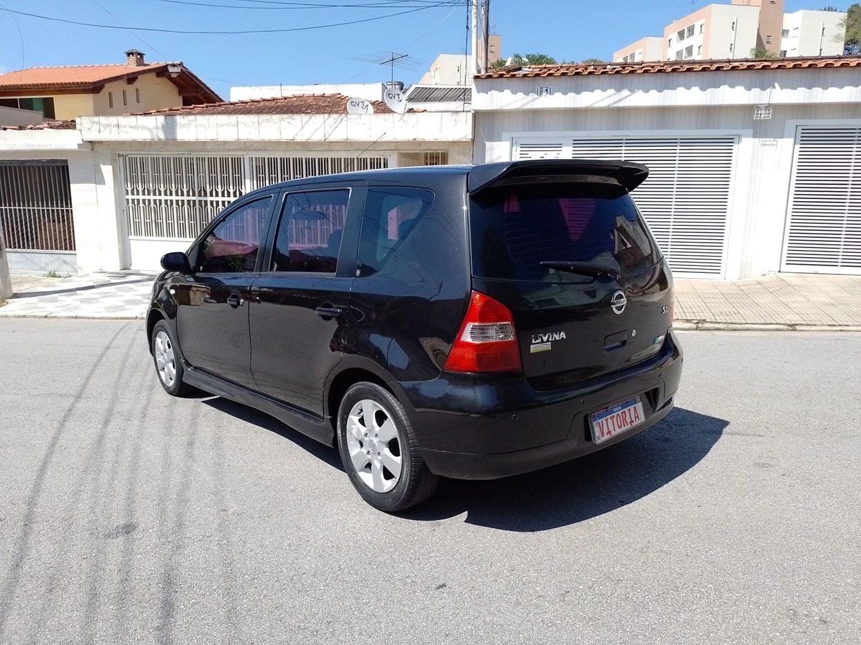 NISSAN LIVINA