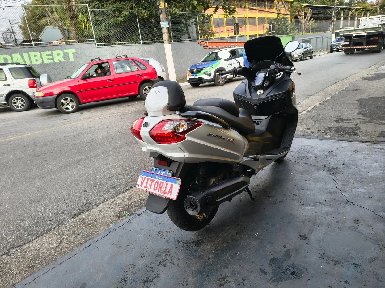 DAFRA MAXSYM 400i