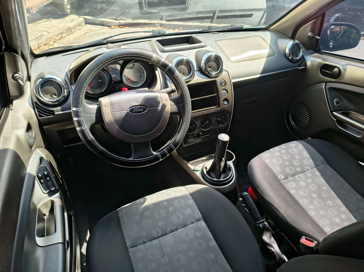 FORD FIESTA