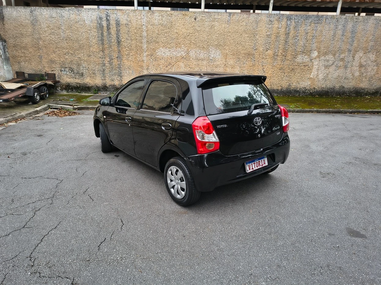 TOYOTA ETIOS
