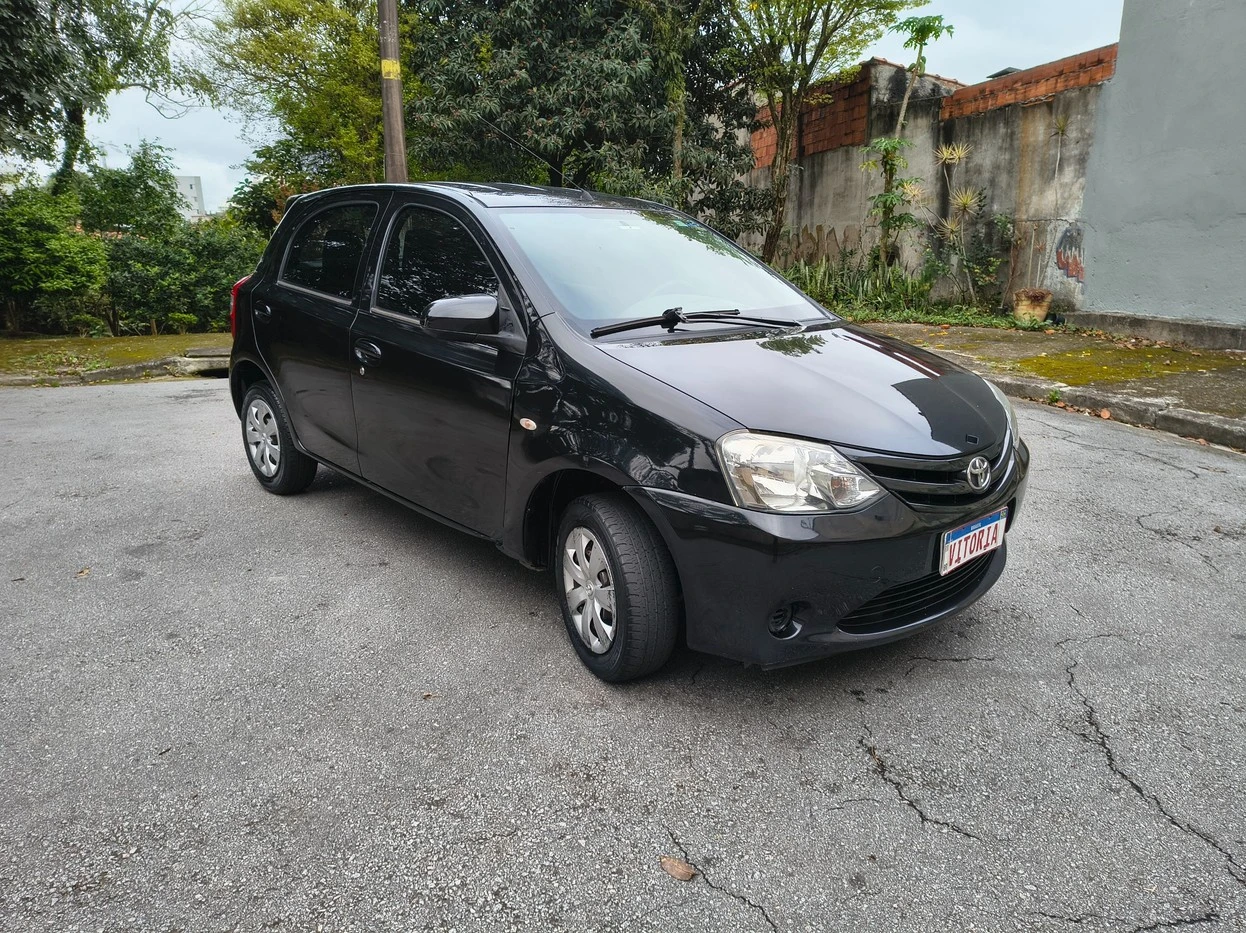 TOYOTA ETIOS