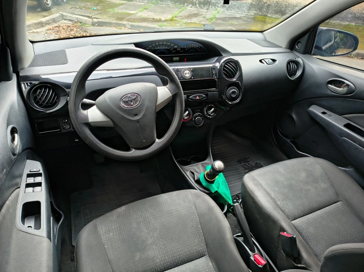 TOYOTA ETIOS