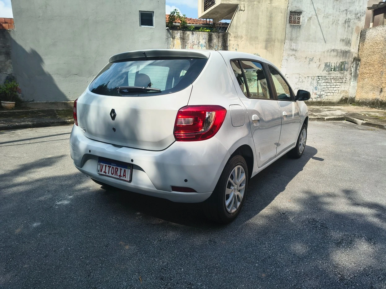 RENAULT SANDERO