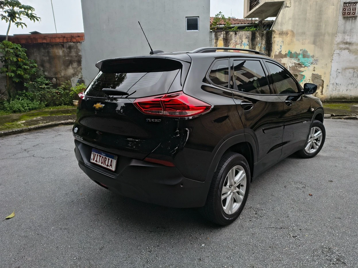 CHEVROLET TRACKER