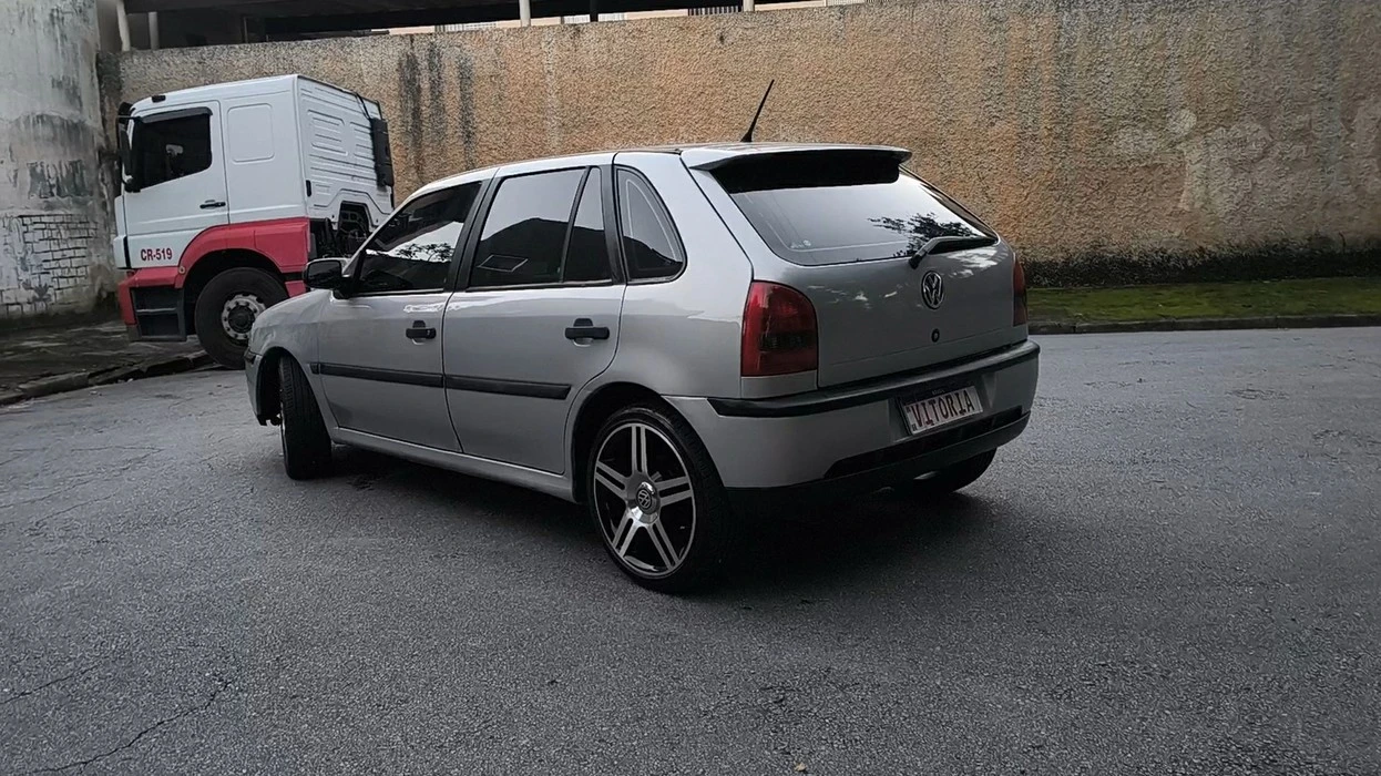 VOLKSWAGEN GOL