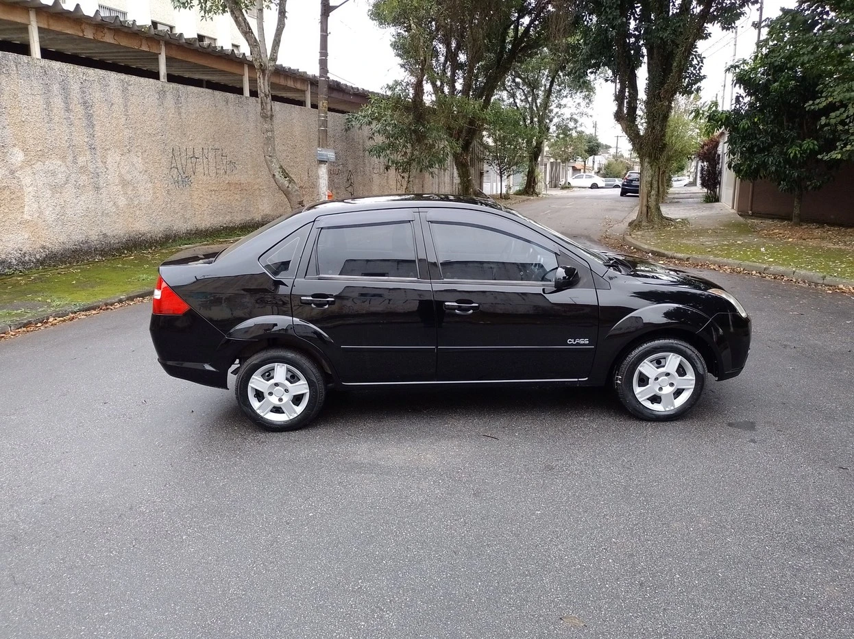 FIESTA 1.6 MPI CLASS SEDAN 8V