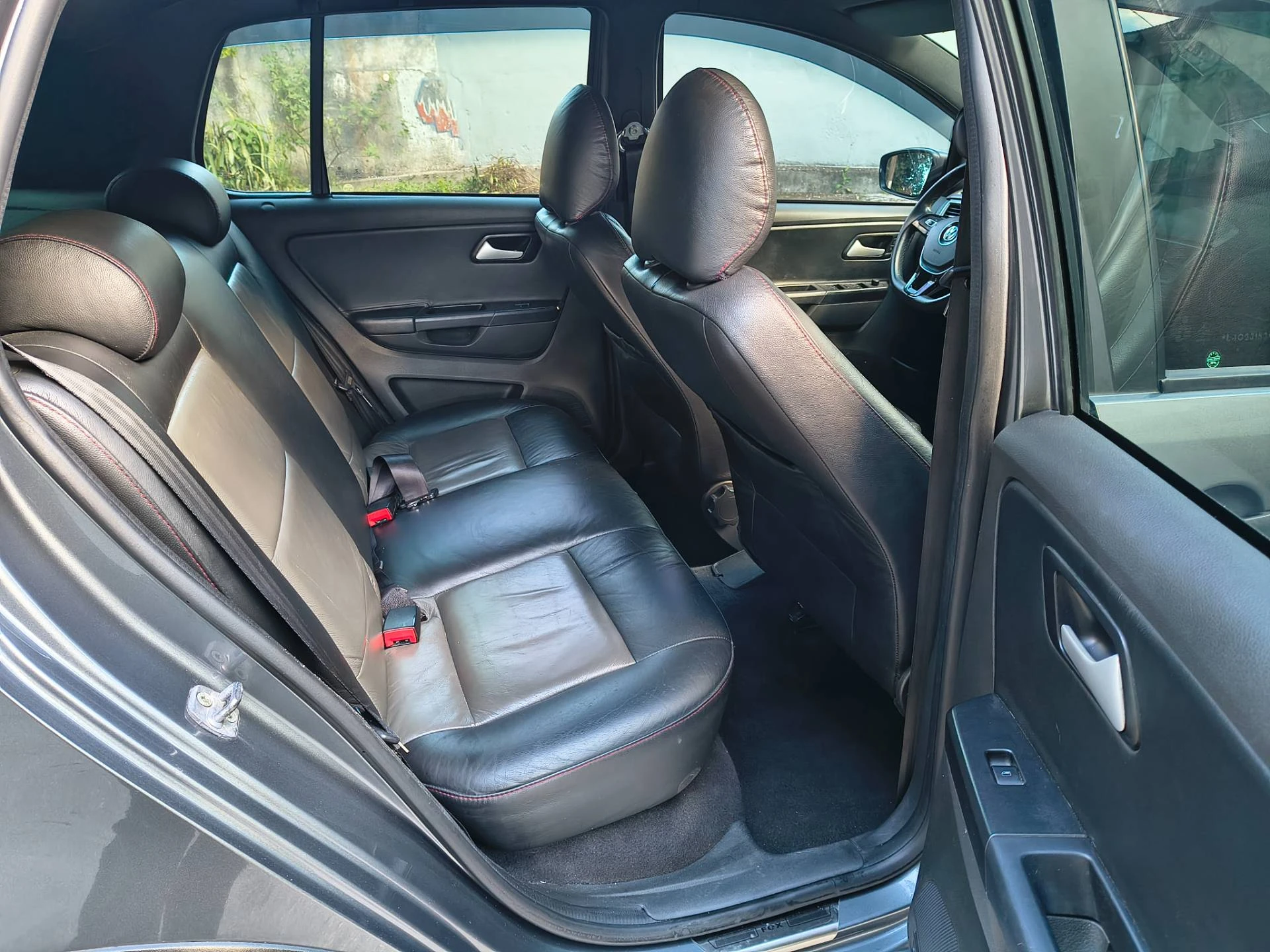 VOLKSWAGEN FOX