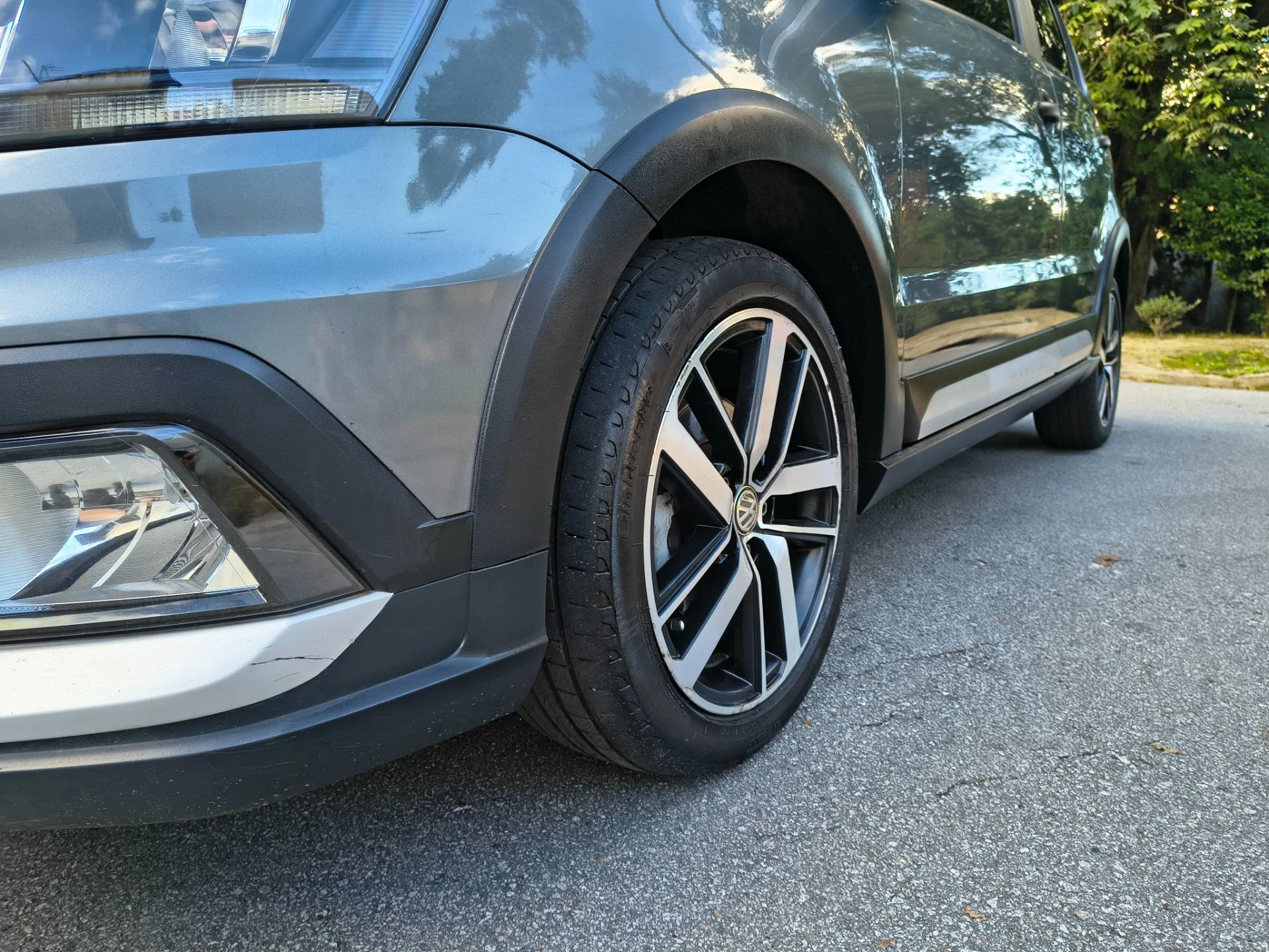 VOLKSWAGEN FOX