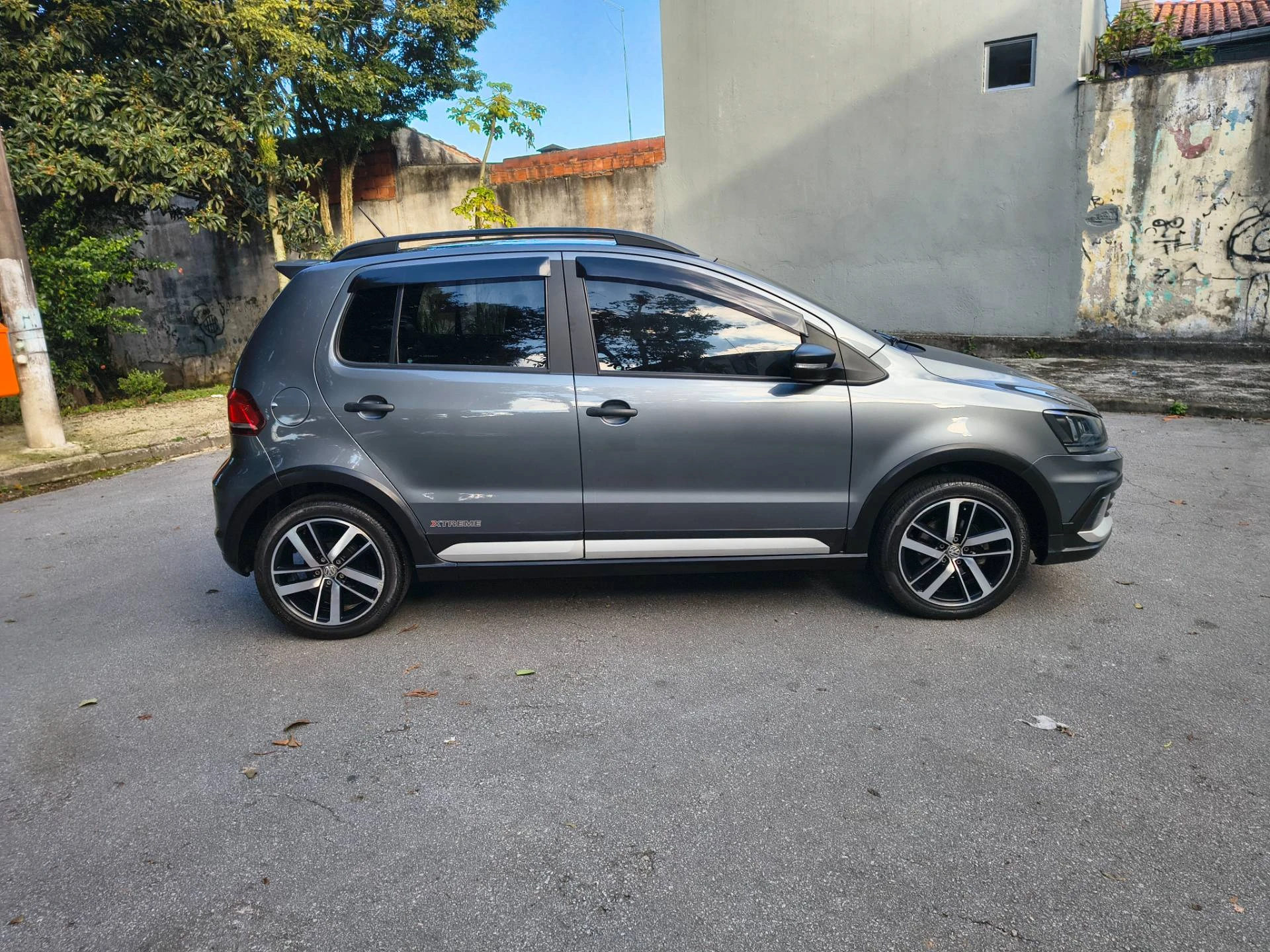 VOLKSWAGEN FOX