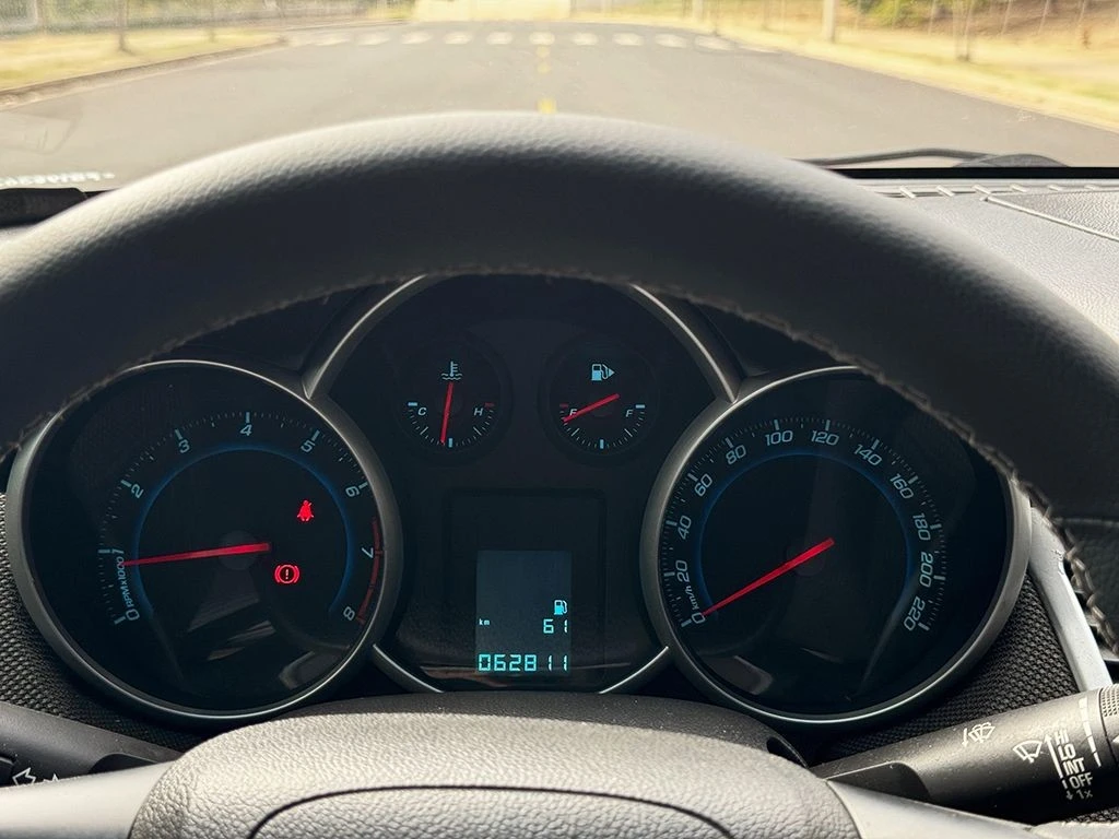 CHEVROLET CRUZE