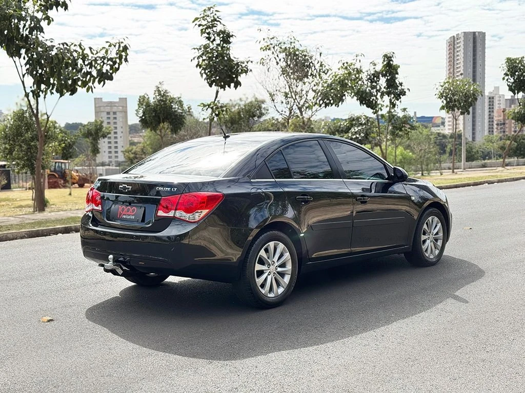 CHEVROLET CRUZE