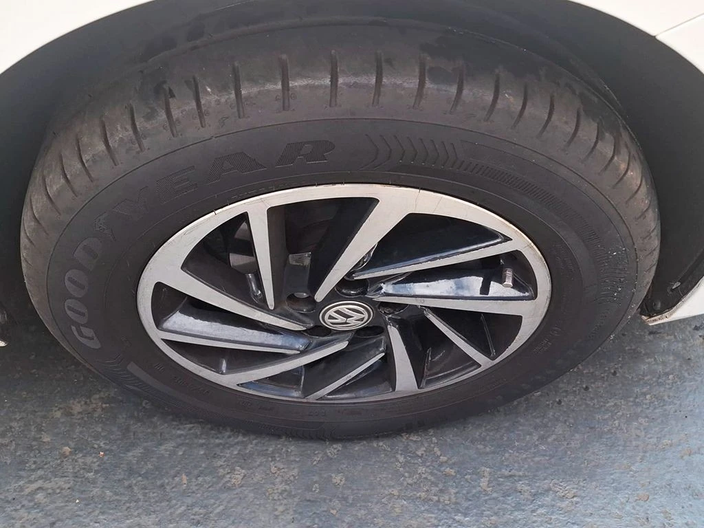 VOLKSWAGEN VIRTUS