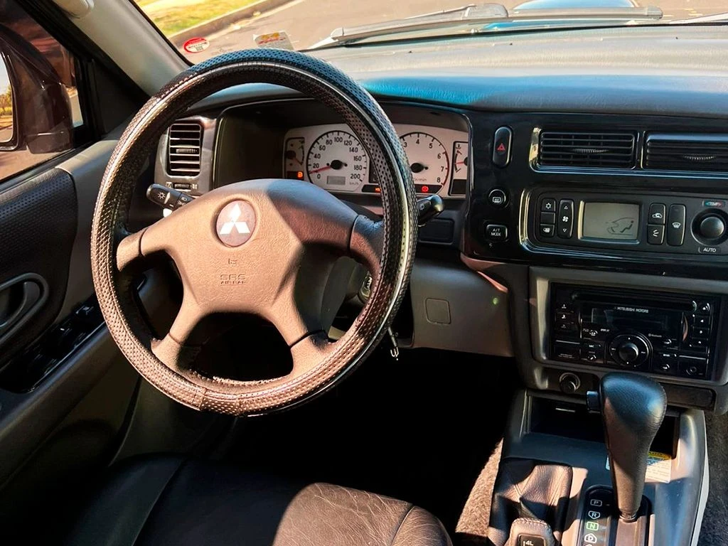 MITSUBISHI PAJERO SPORT