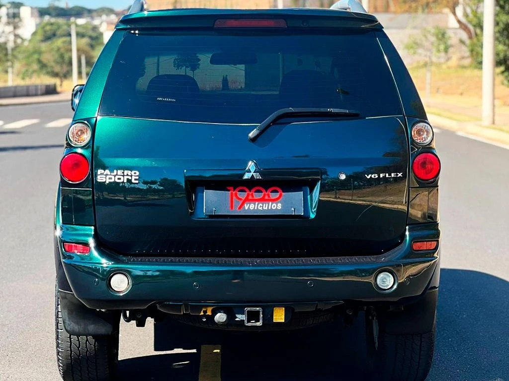 MITSUBISHI PAJERO SPORT