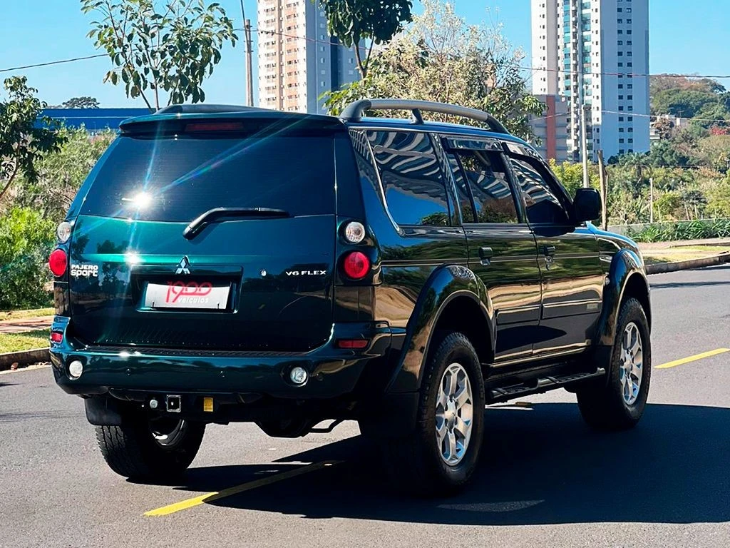 MITSUBISHI PAJERO SPORT