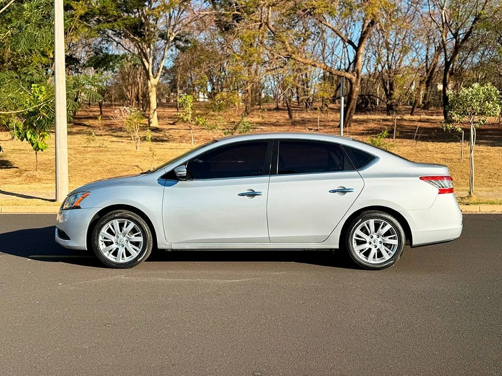NISSAN SENTRA