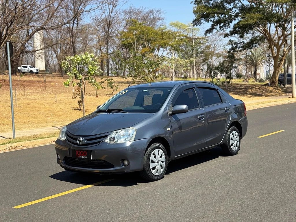 TOYOTA ETIOS
