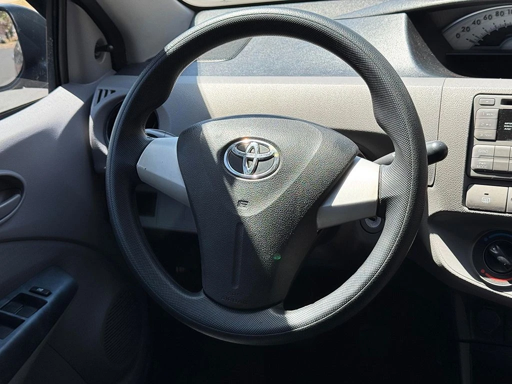 TOYOTA ETIOS