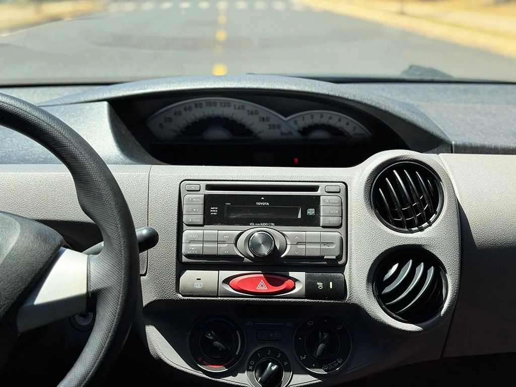 TOYOTA ETIOS