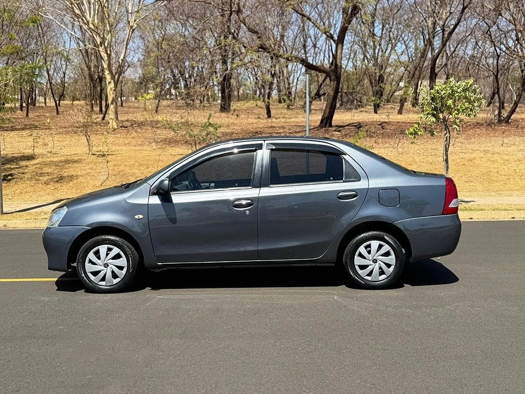 TOYOTA ETIOS