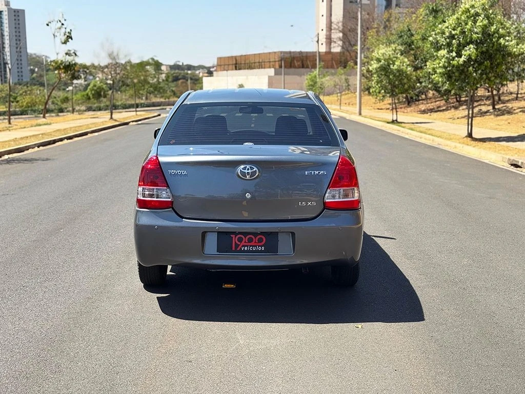 TOYOTA ETIOS