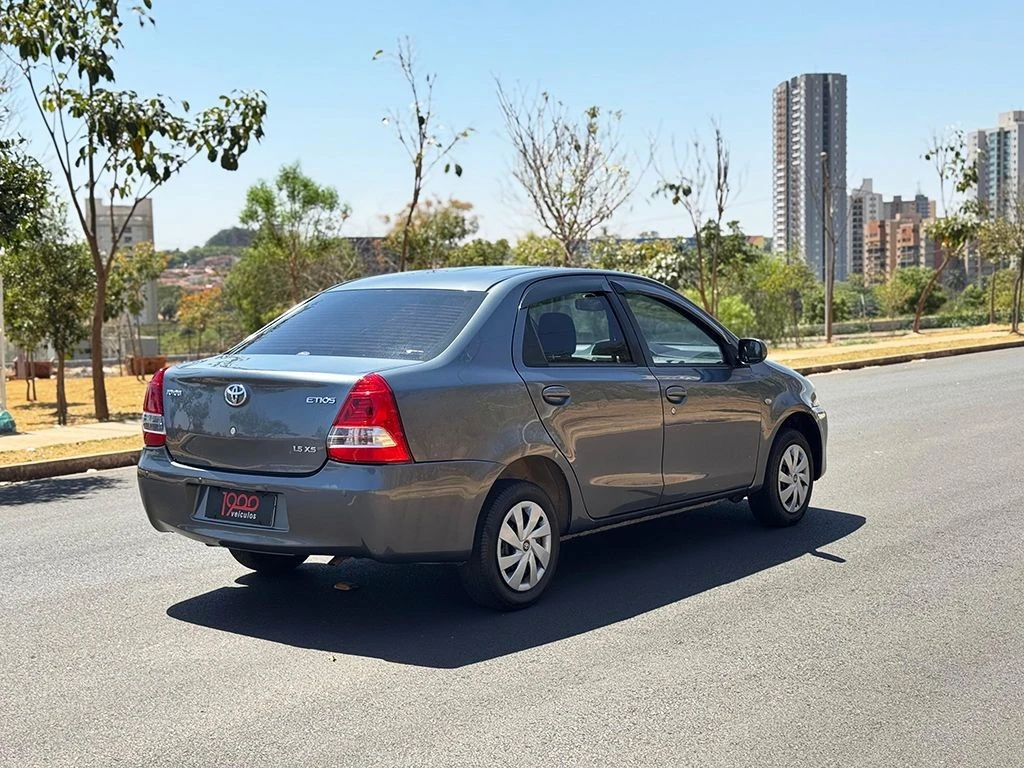 TOYOTA ETIOS