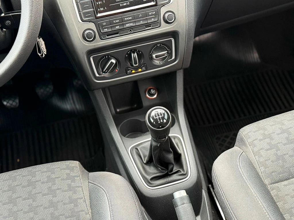 VOLKSWAGEN FOX
