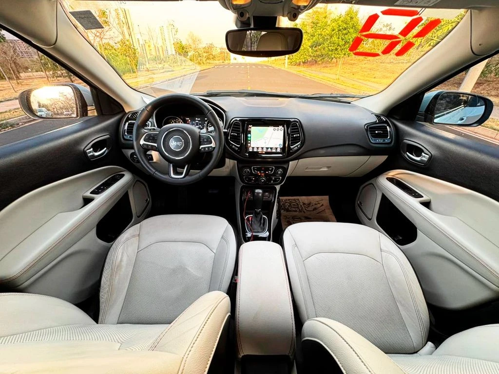JEEP COMPASS