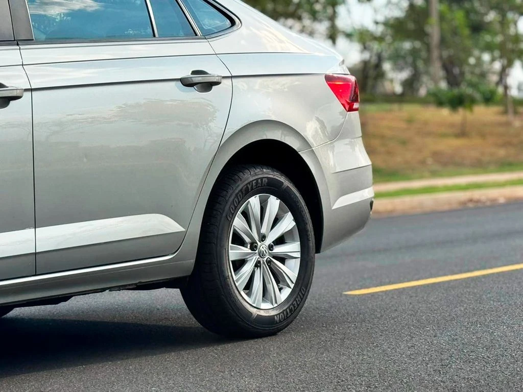 VOLKSWAGEN VIRTUS
