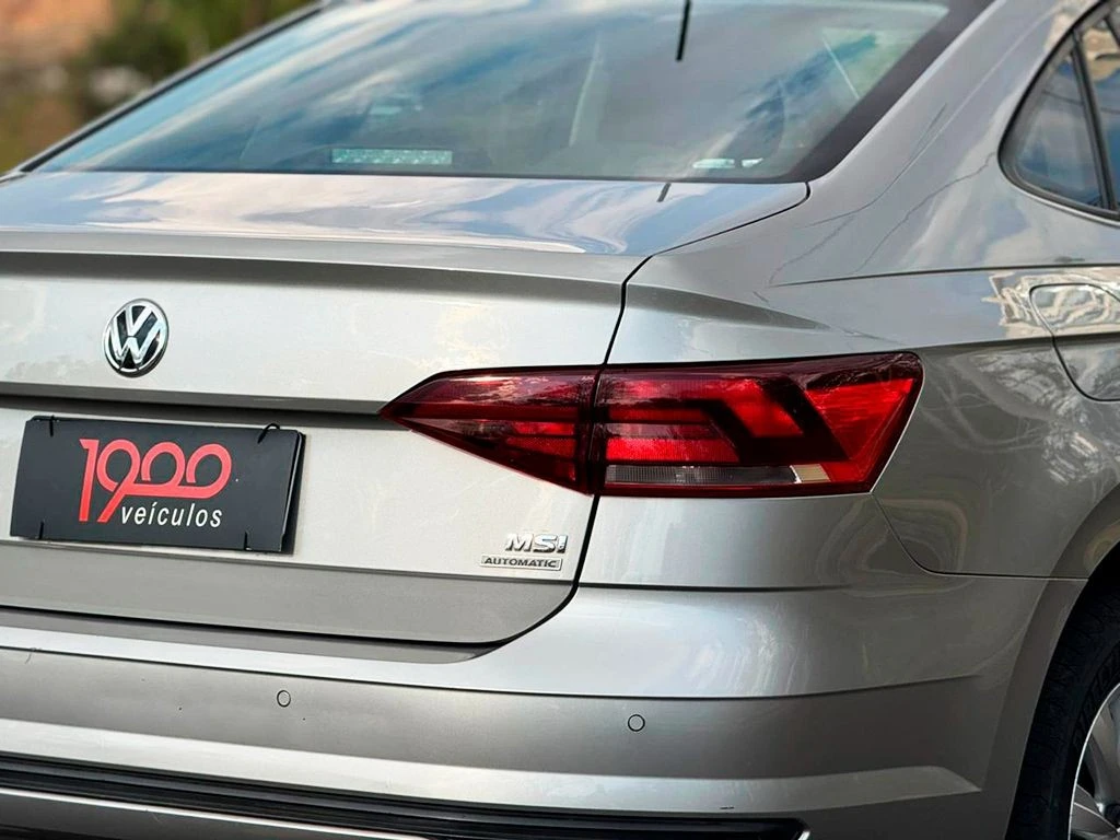 VOLKSWAGEN VIRTUS