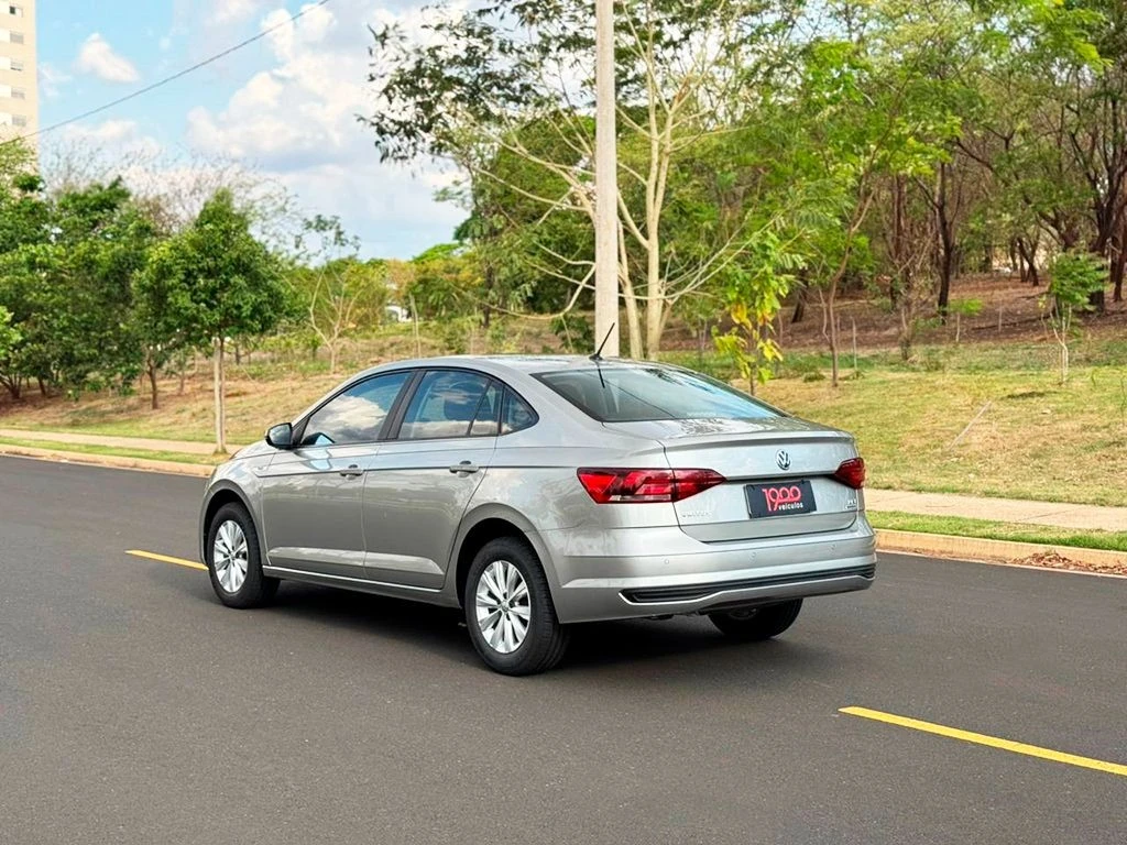 VOLKSWAGEN VIRTUS