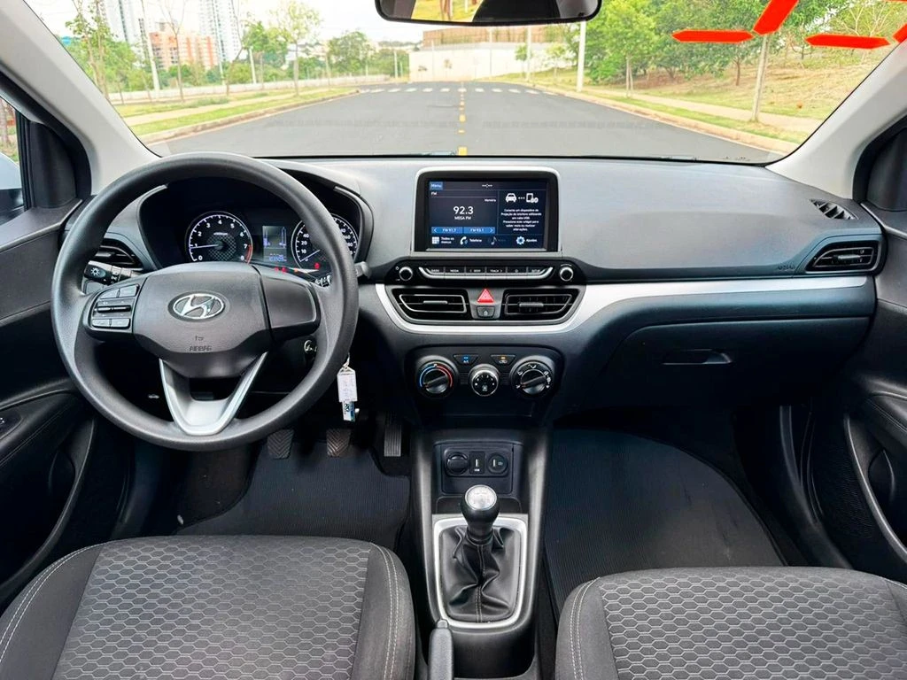 HYUNDAI HB20