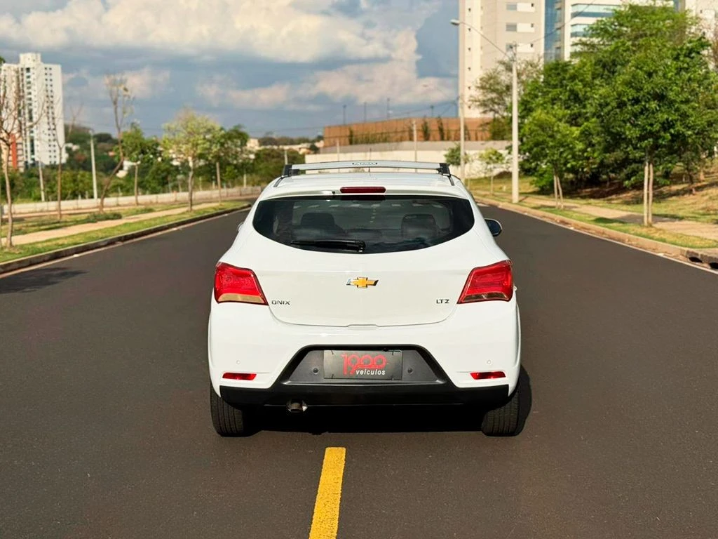 CHEVROLET ONIX
