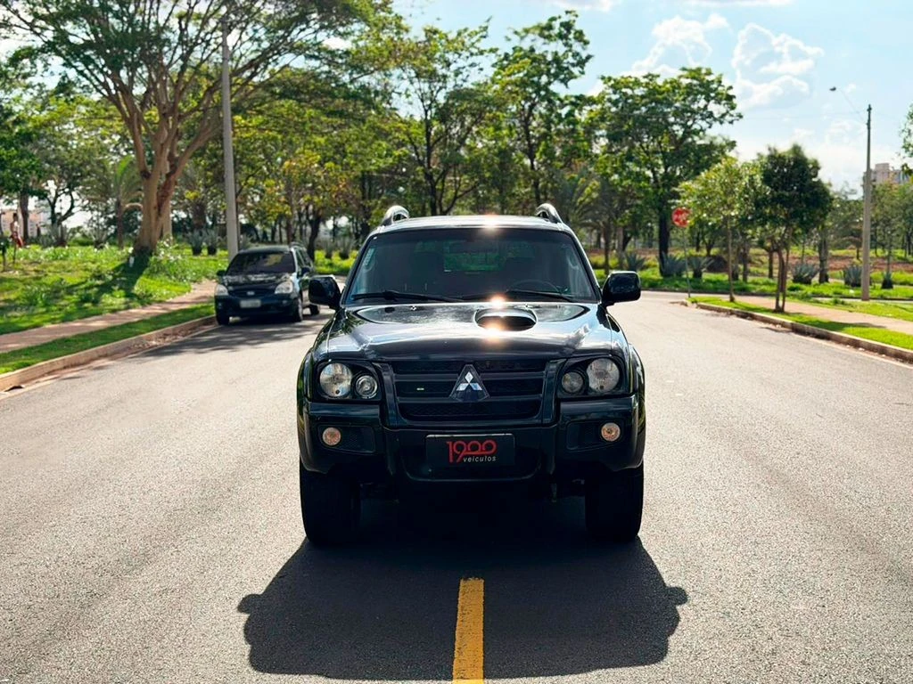 MITSUBISHI PAJERO SPORT