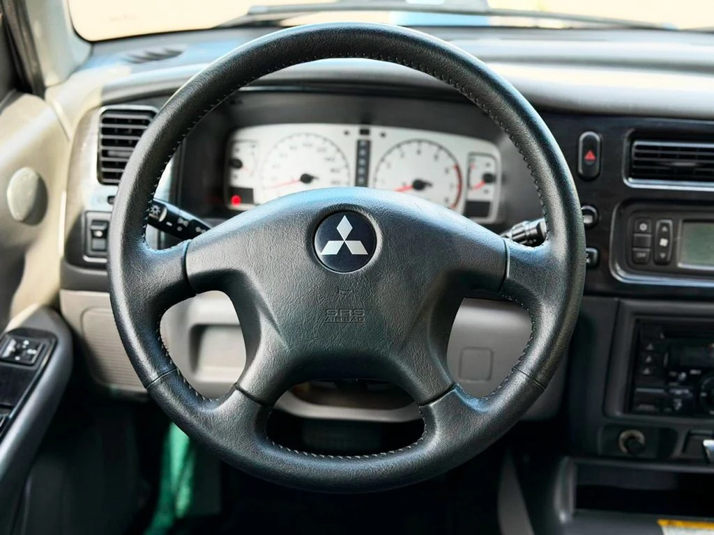 MITSUBISHI PAJERO SPORT