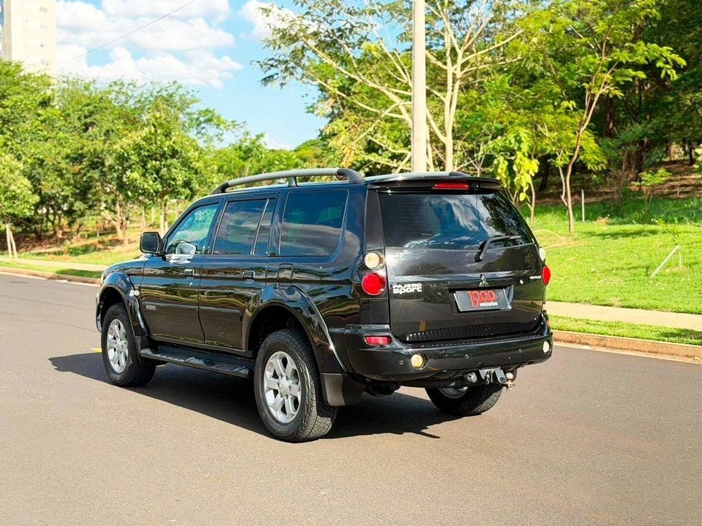 MITSUBISHI PAJERO SPORT