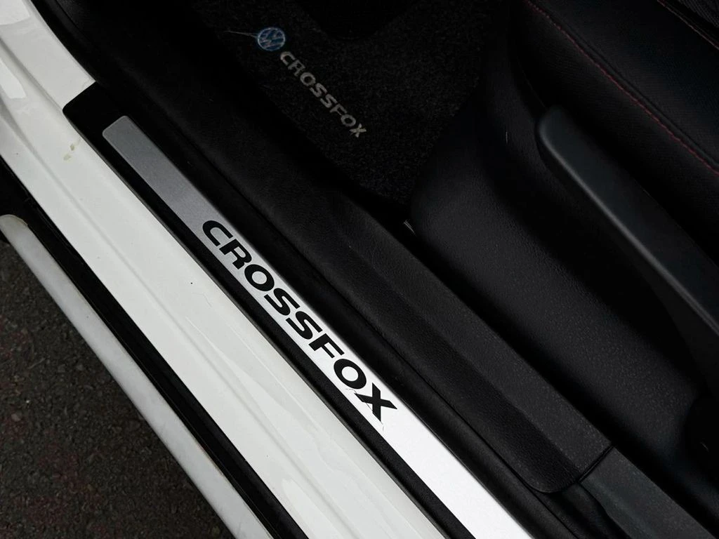 VOLKSWAGEN CROSSFOX