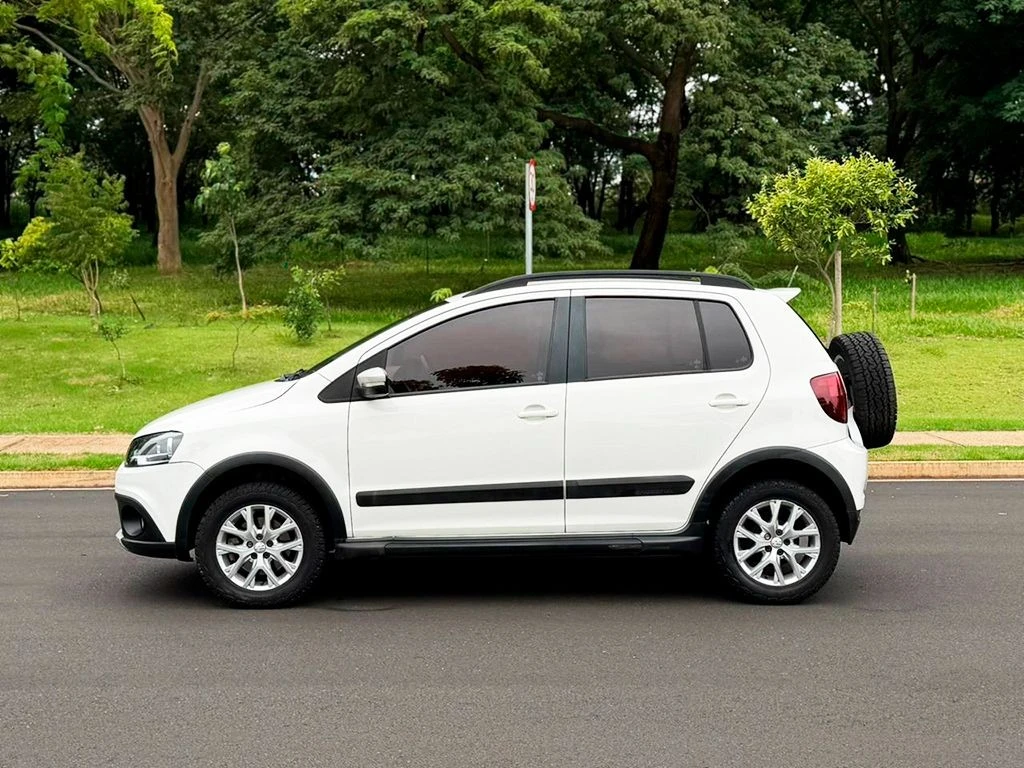 VOLKSWAGEN CROSSFOX