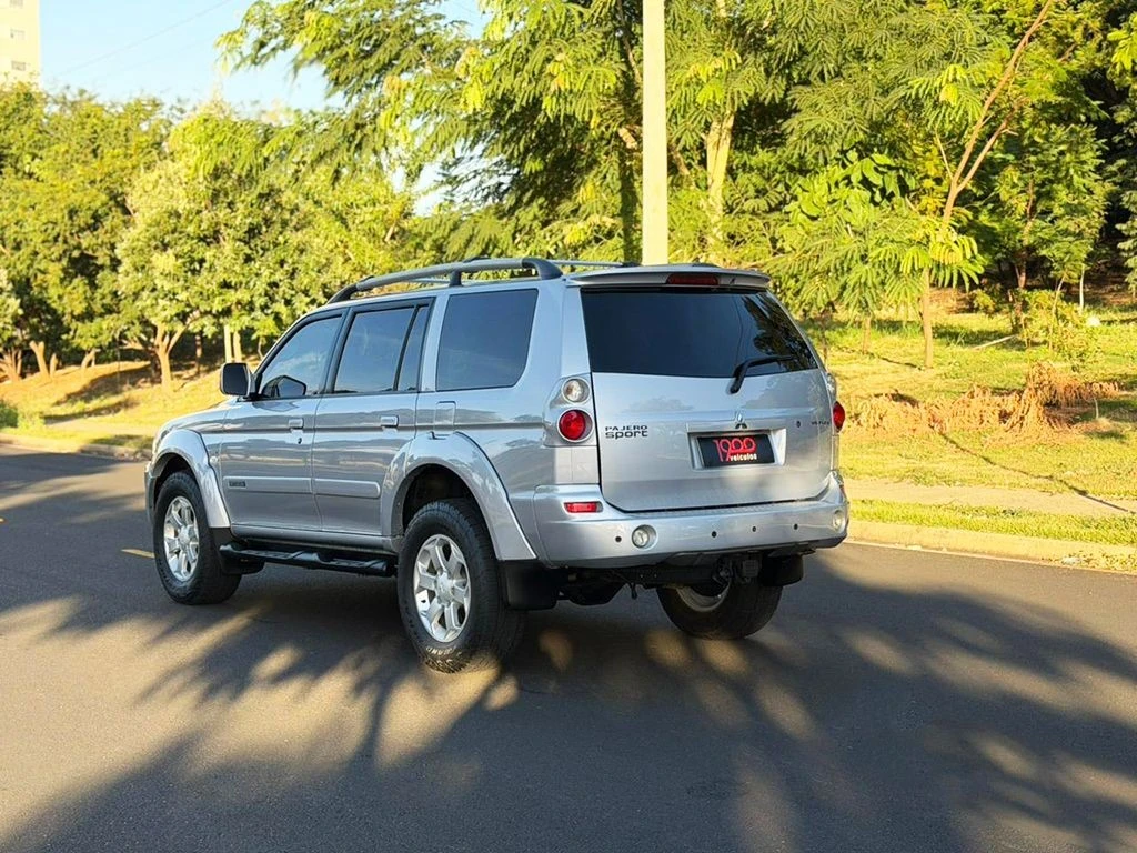 MITSUBISHI PAJERO SPORT