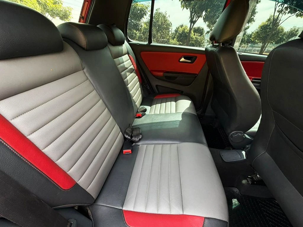 VOLKSWAGEN FOX