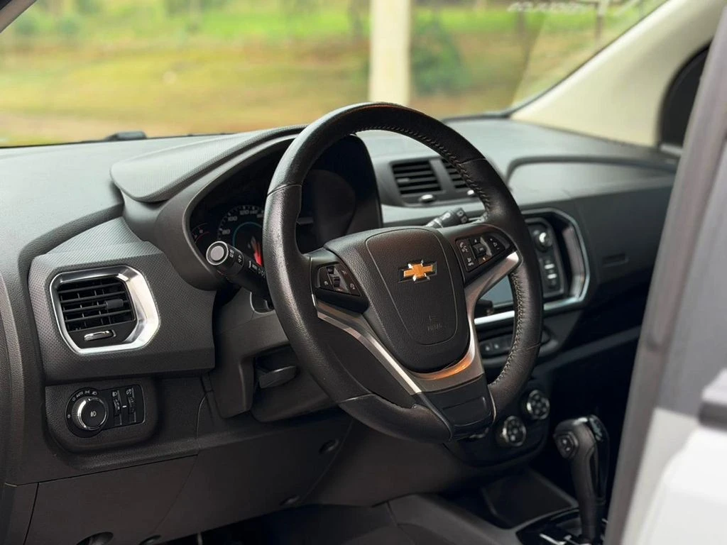 CHEVROLET SPIN