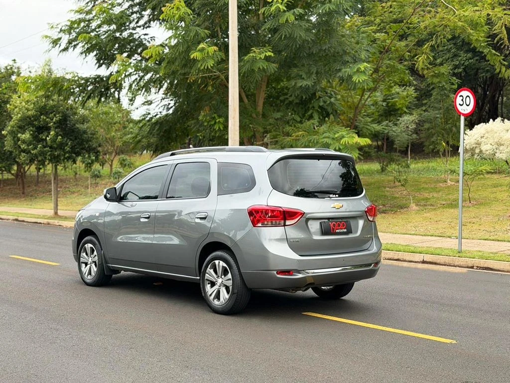 CHEVROLET SPIN